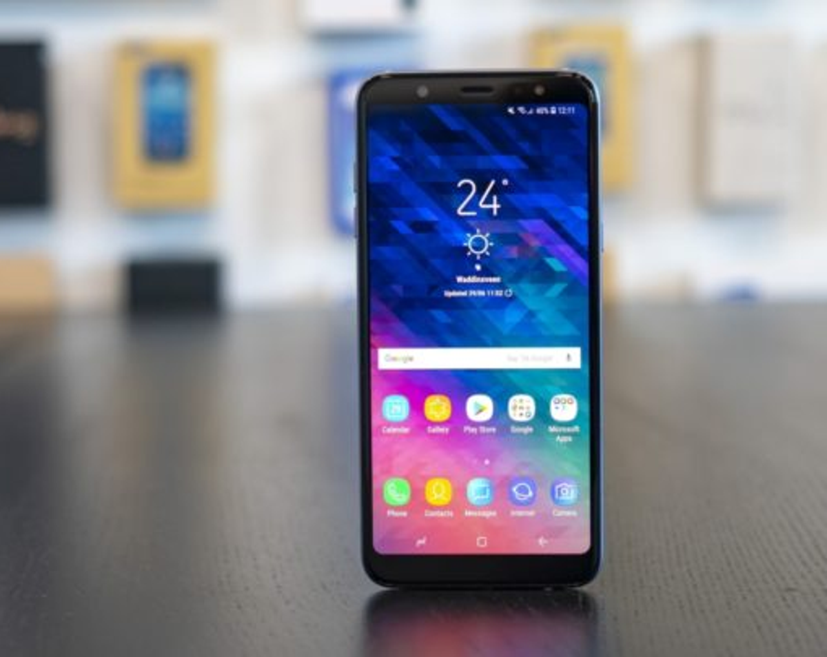 samsung releases android pie update for