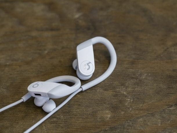 powerbeats 4 apple