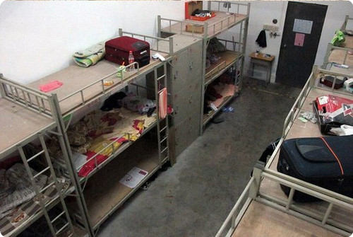 steel beds for foxconn iphone 5 workers