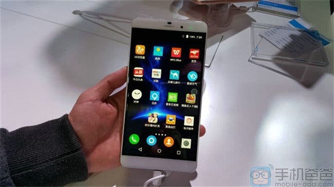 ramos mos 1 max phablet launched