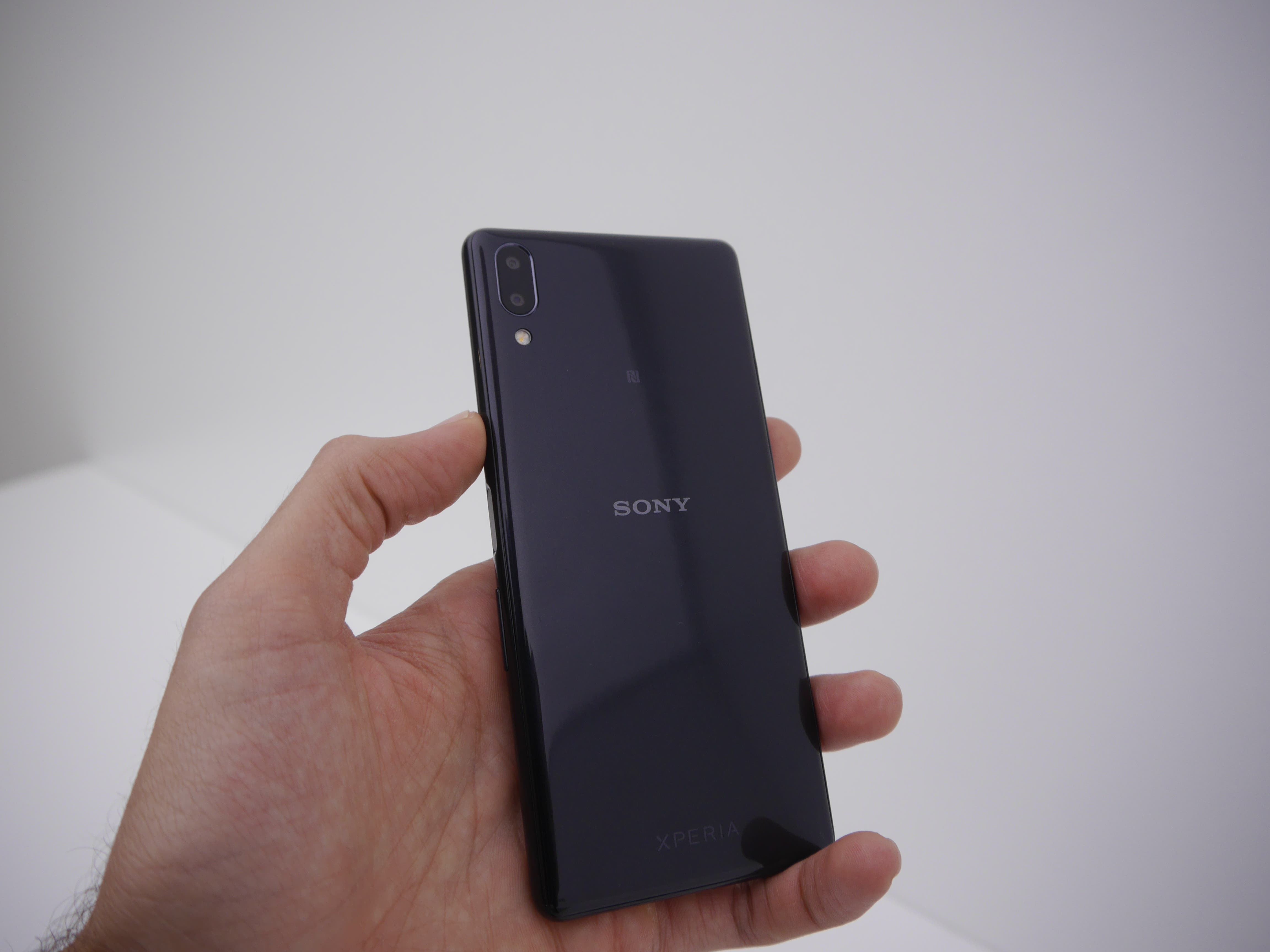Sony Xperia L3 21:9 smartphone