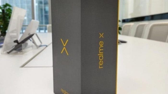 Realme X retail box