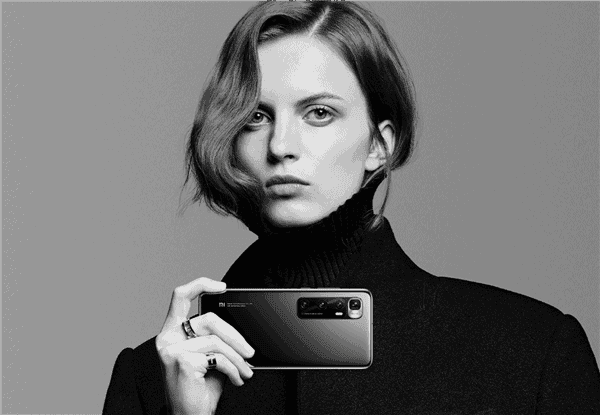 Xiaomi Mi 10 Ultra smartphones for selfies