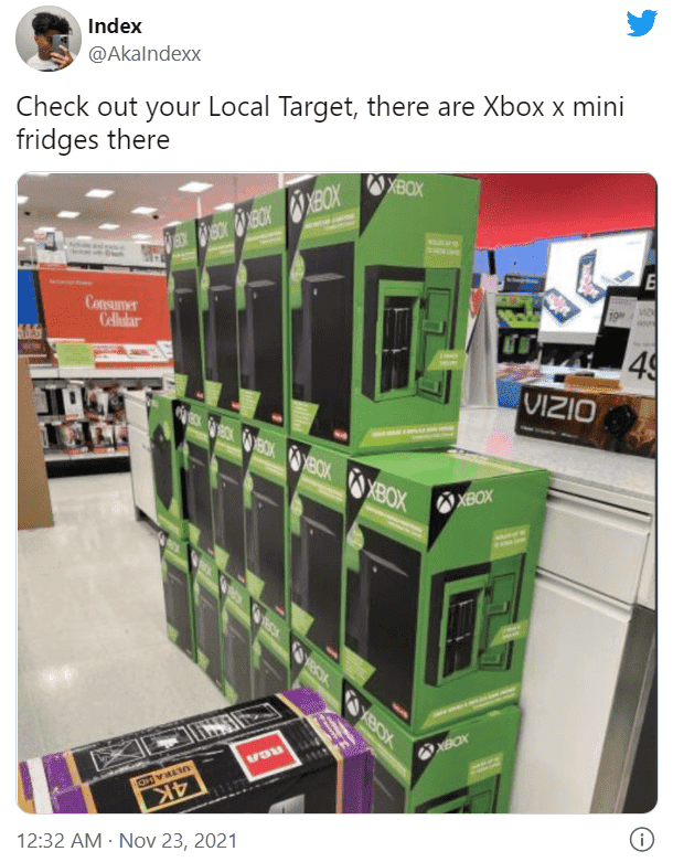 Xbox Series X mini-refrigerator
