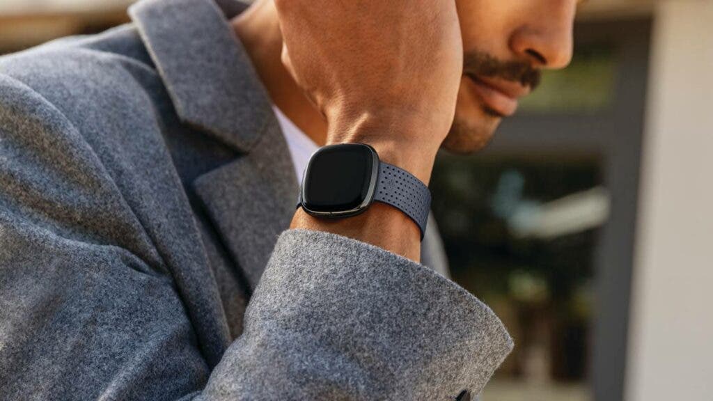 Best smartwatches in Singapore 2022 - Fitbit Versa 3