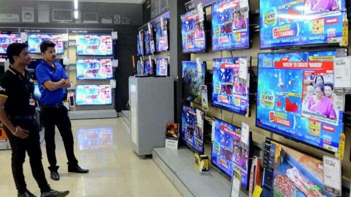 TV prices in India Russia Ukraine China lockdowns