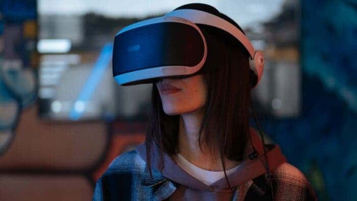 META VR headsets Meta and Qualcomm