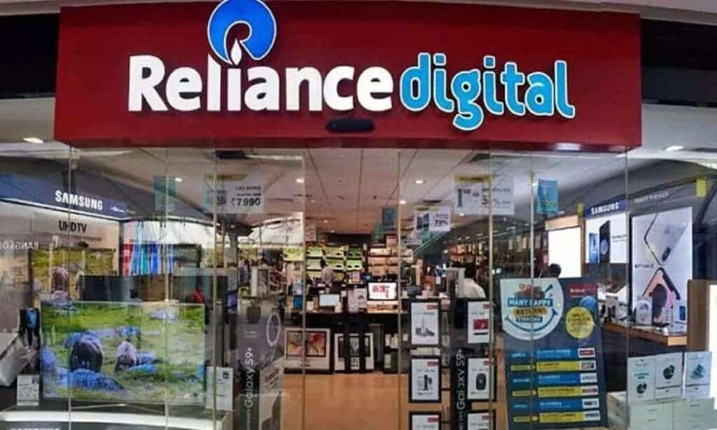 Nothing Phone (1) Reliance Digital stores India