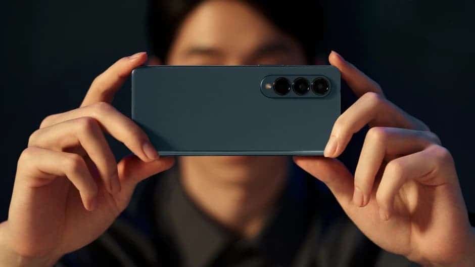 Samsung foldable camera