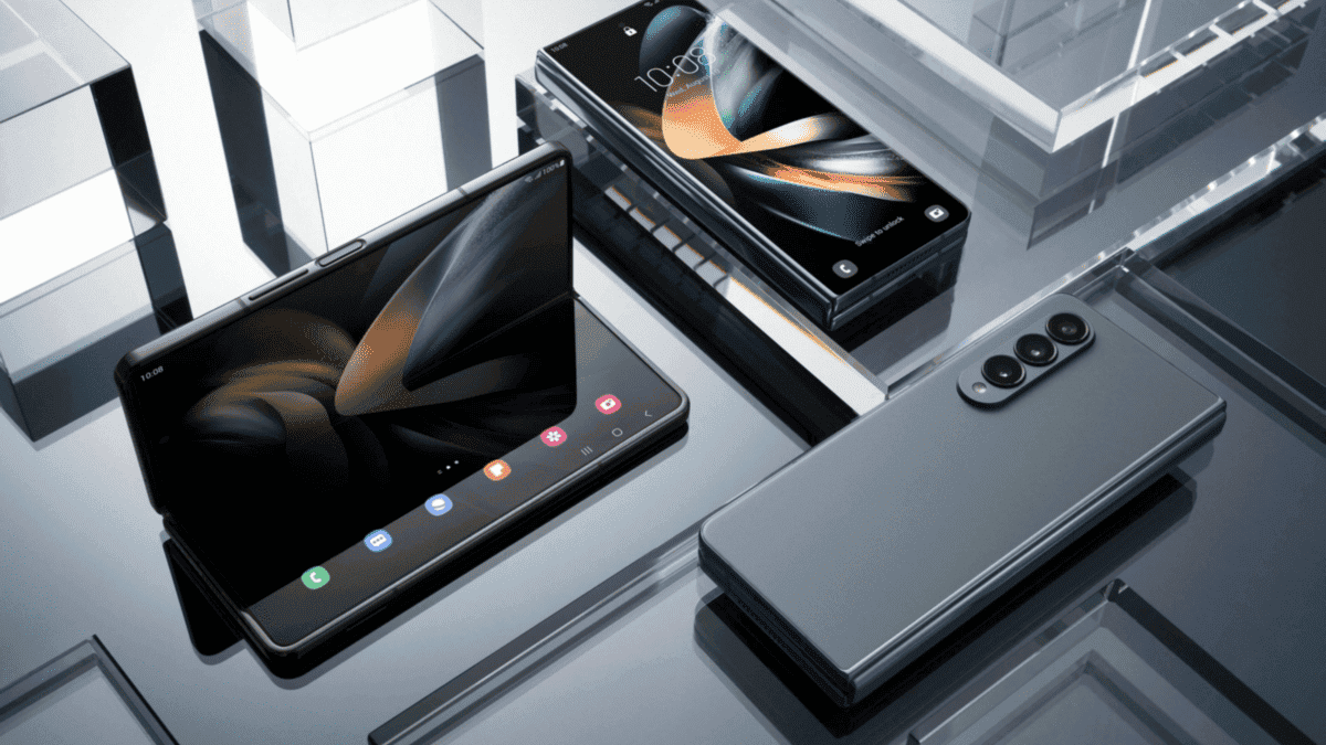 Samsung Galaxy Z Fold4 is the first to run Android 12L straight out of the box