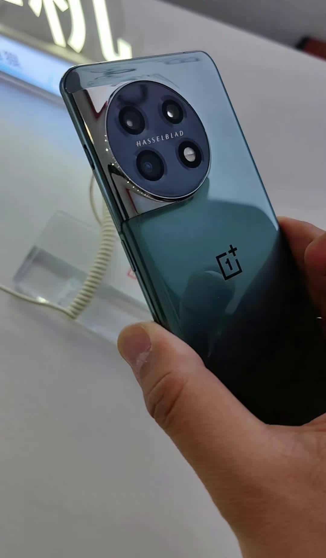 OnePlus 11 real photo