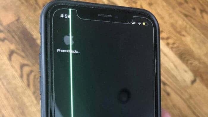 green line on Display of iPhones