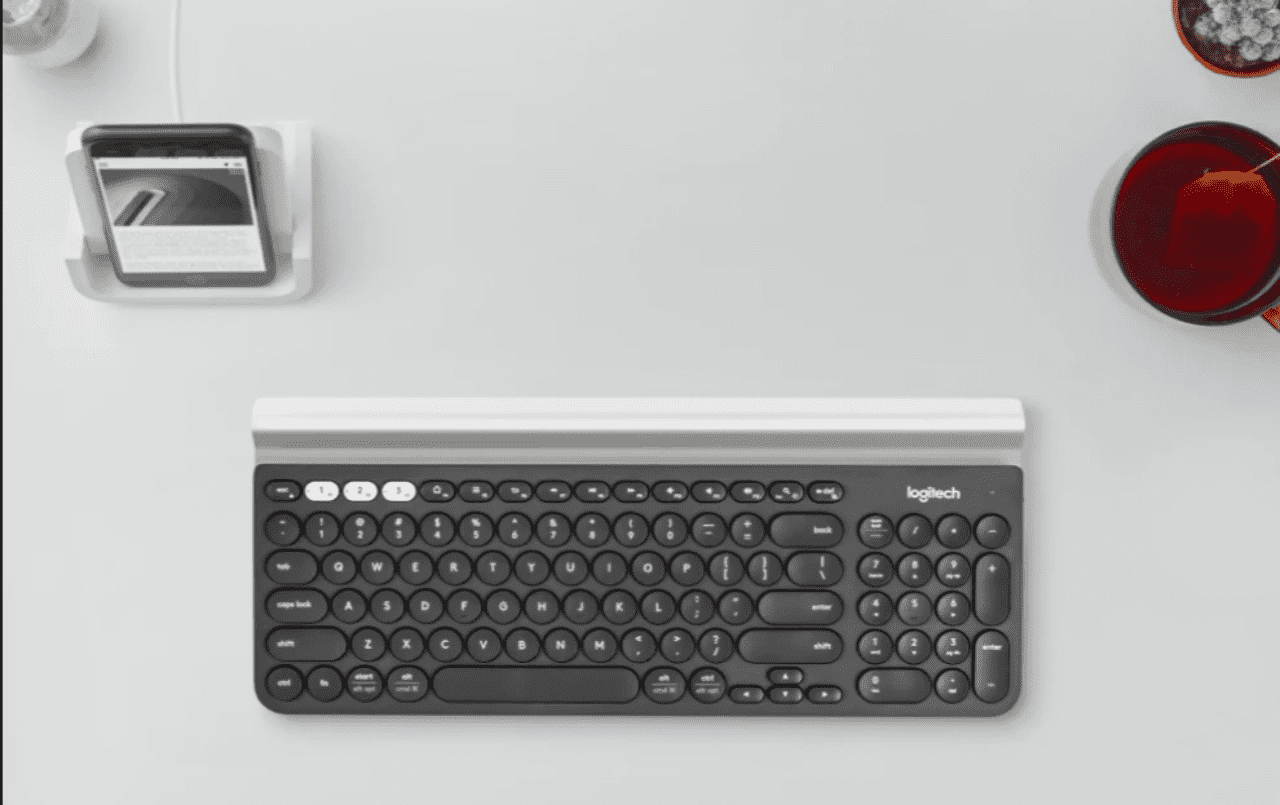 Keyboard Nirkabel Multi-Perangkat Logitech K780