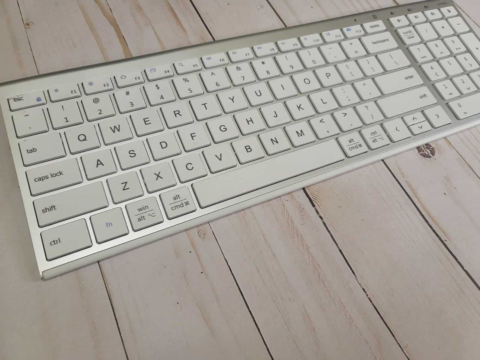 iClever Bk10 多设备蓝牙键盘