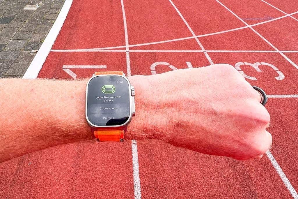 Apple Takes Running to the Next Level: Running Track Mode Expands Across  Europe - Gizchina.com