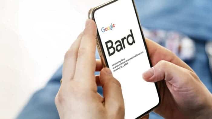 Will Google's Bard AI Transform Pixel Phones with a New Homescreen Widget