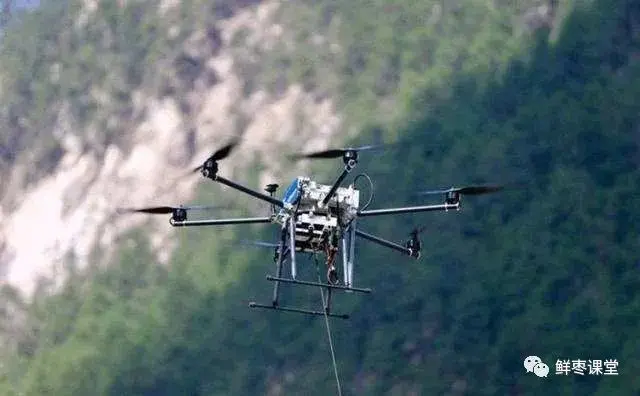 5G drones for traffic monitoring
