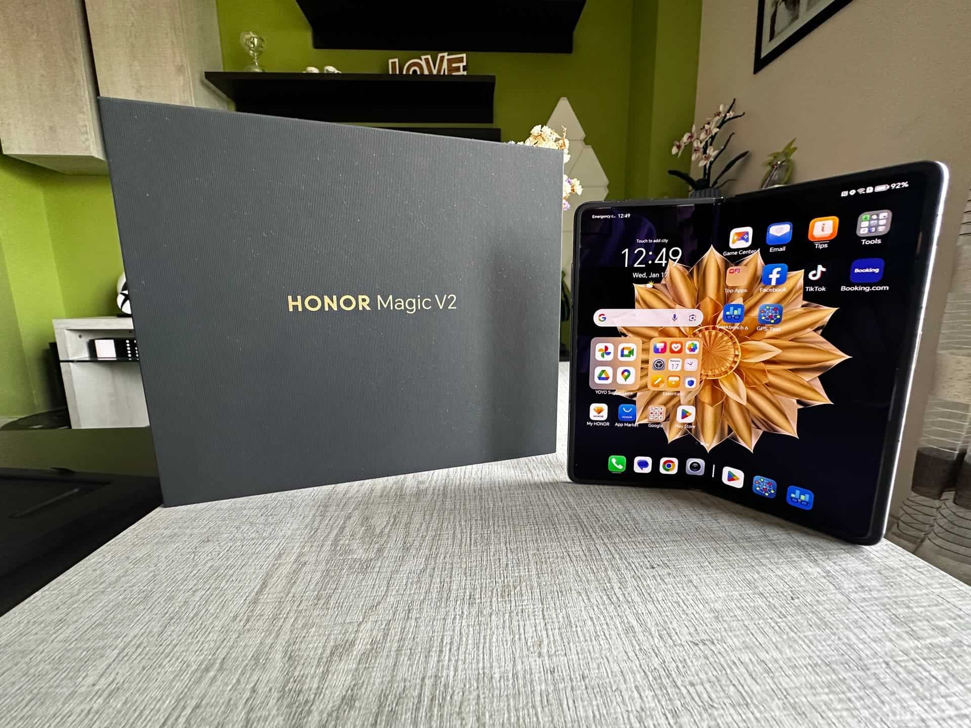 Honor Magic V2 5G Foldable Phone MagicOS 7.2 50MP Snapdragon 8 Gen 2  256GB/512GB