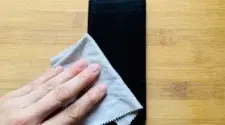 mobile screen cleaning
