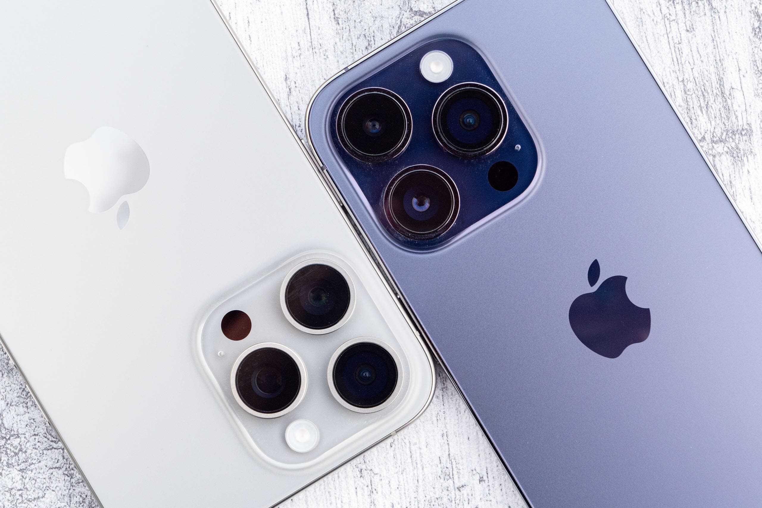 iPhone Pro Max Apple antitrust lawsuit