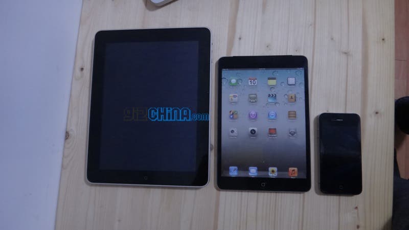 ipad mini compared to ipad and iphone 4