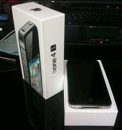 iphone 4s,unboxing,iphone 4s launch,new iphone,iphone 4s box,iphone 4s hands on