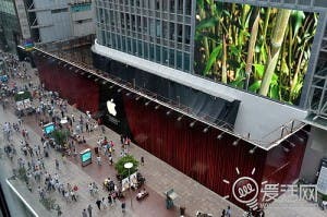 5 story apple store Shanghai