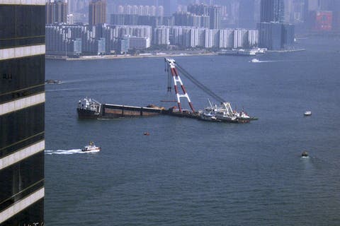 hongkong container ship not sinking