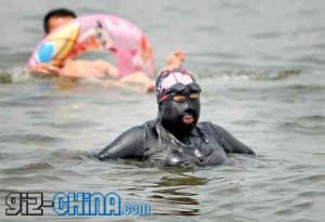 chinese lady homemade anti tanning suit